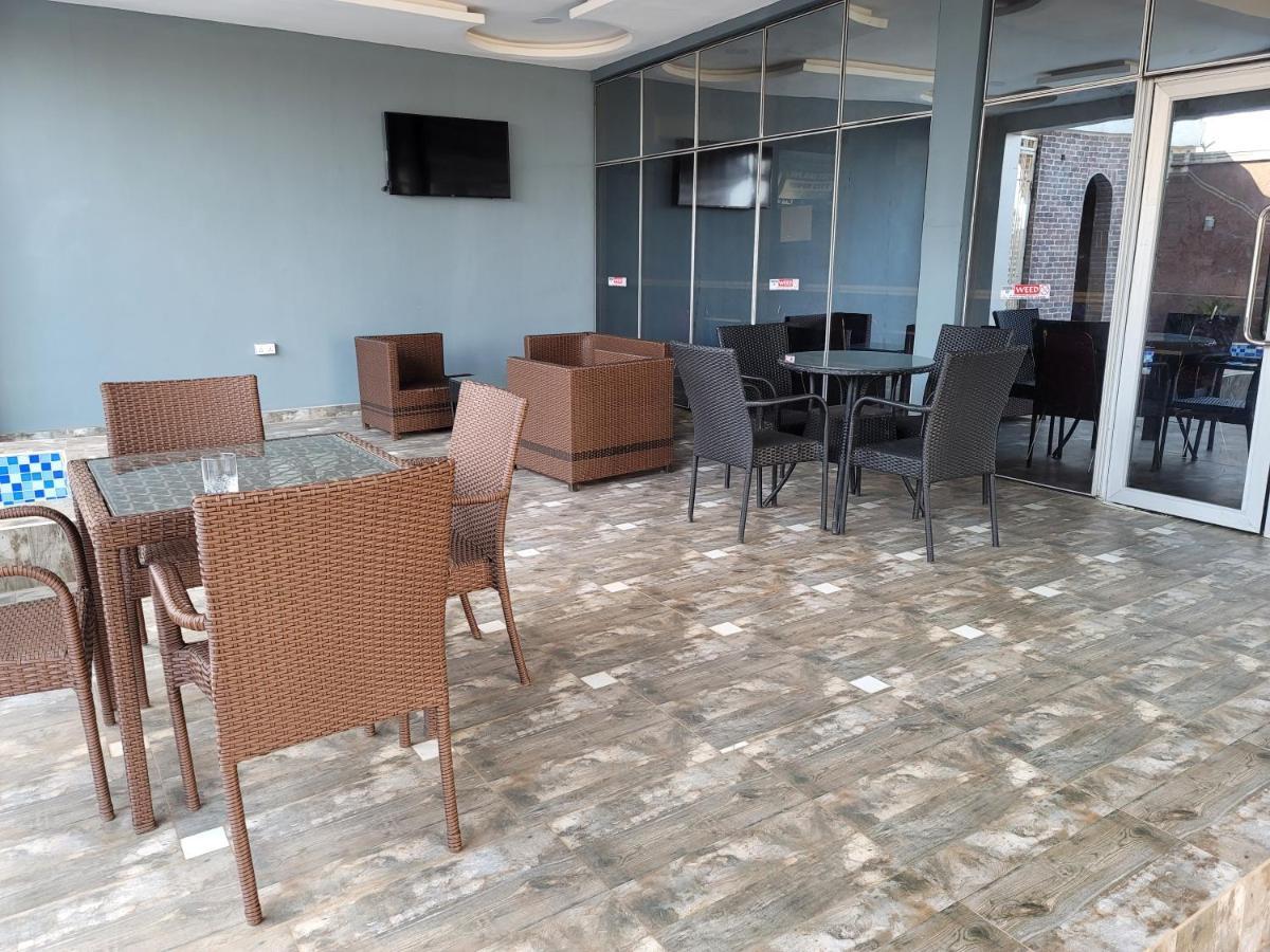 Camas Hotel & Suite Asero Abeokuta Exterior photo