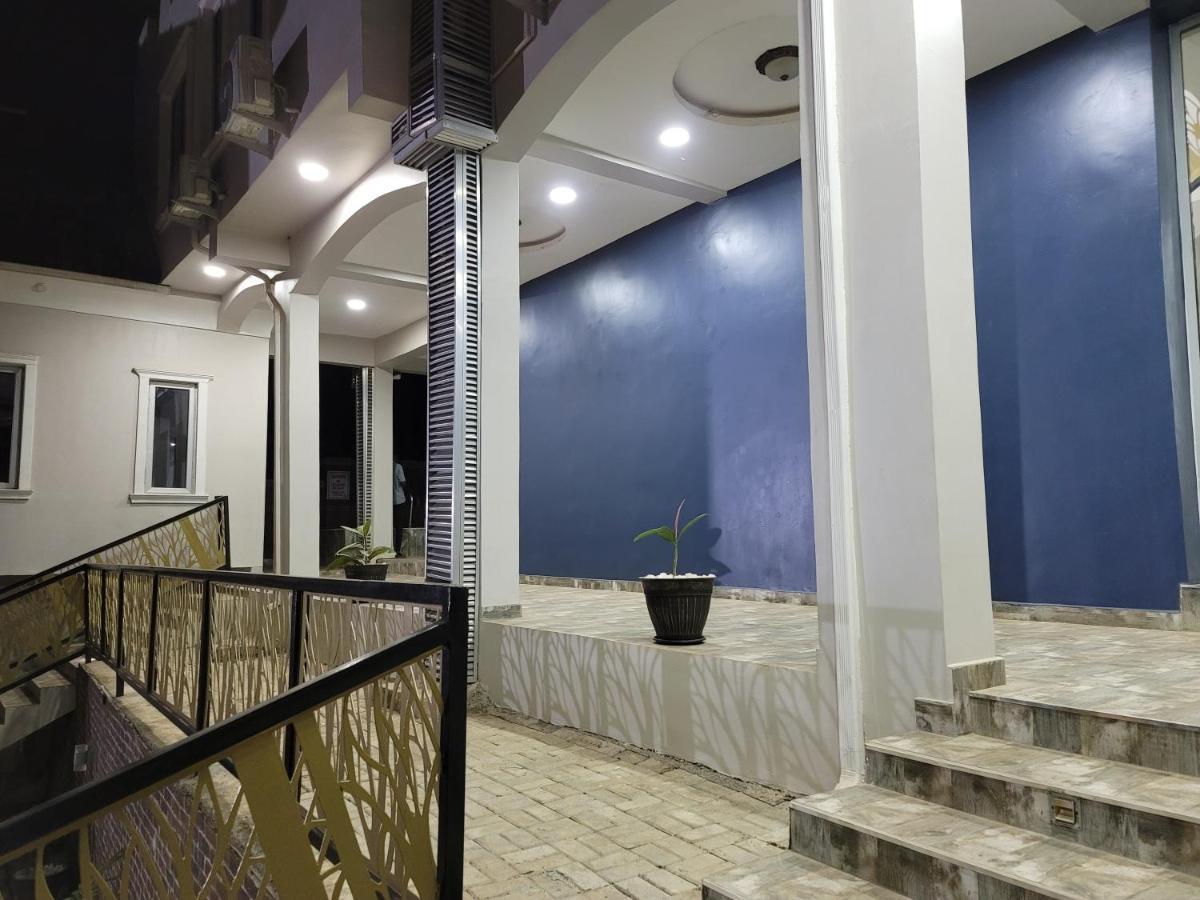 Camas Hotel & Suite Asero Abeokuta Exterior photo